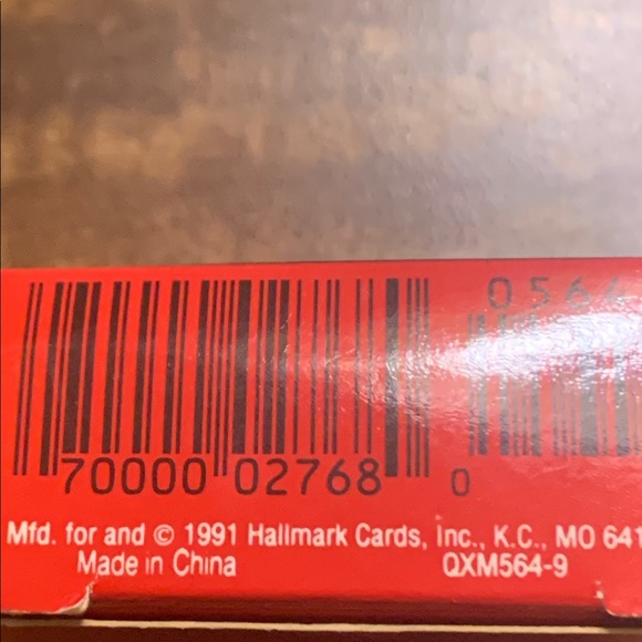 Vintage Hallmark Keepsake Mini Passenger Car Ornament - Picture 8 of 9